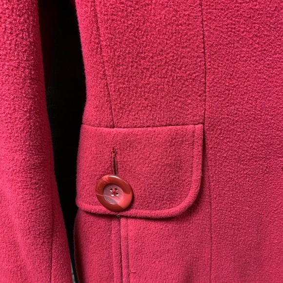 CaBi by Carol Anderson Red Jacket 🧥 on sale - Picture 3 of 7